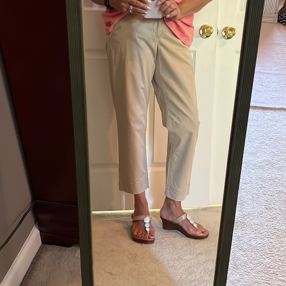 Grouping of Old Navy size 6 shorts and size 6 capris - Picture 2 of 2